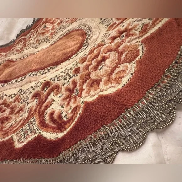 Vintage tapestry runner - Picture 8 of 10